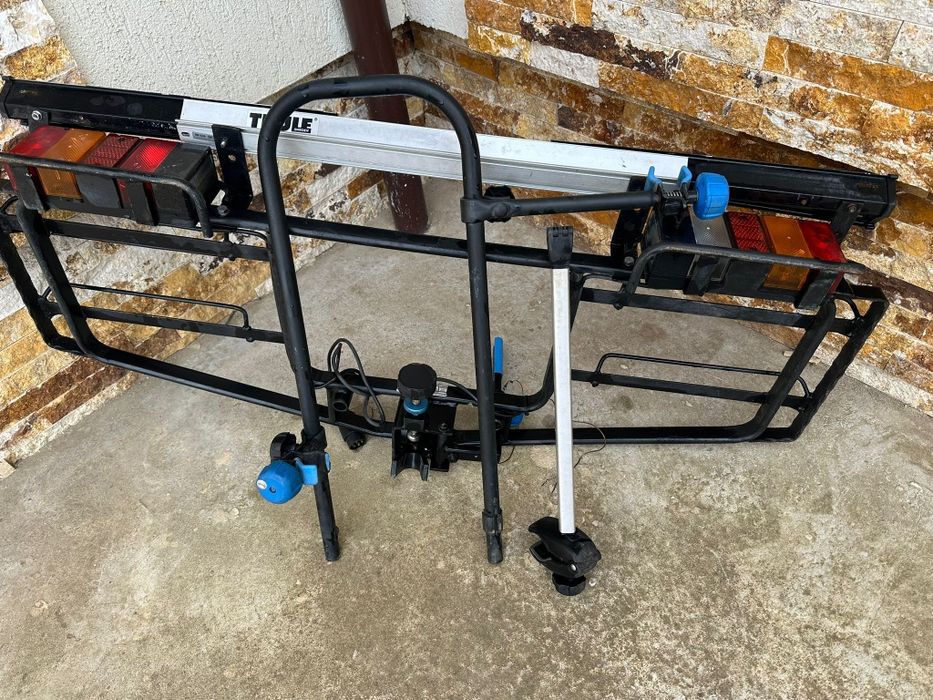 Vând suport auto Thulle pentru 2 biciclete