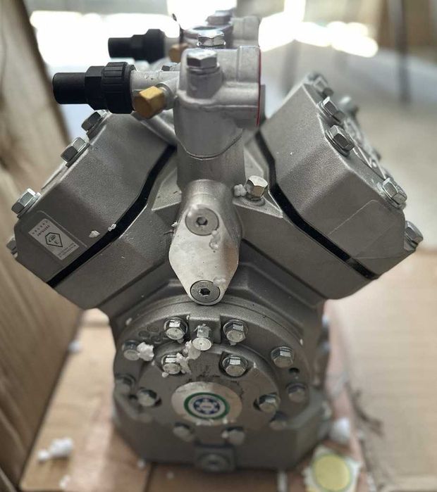 Компрессор Bitzer 4NFCY для кондиционера автобуса