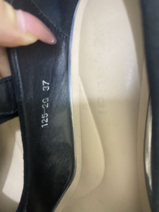 Туфли ,каблуки 37 размера