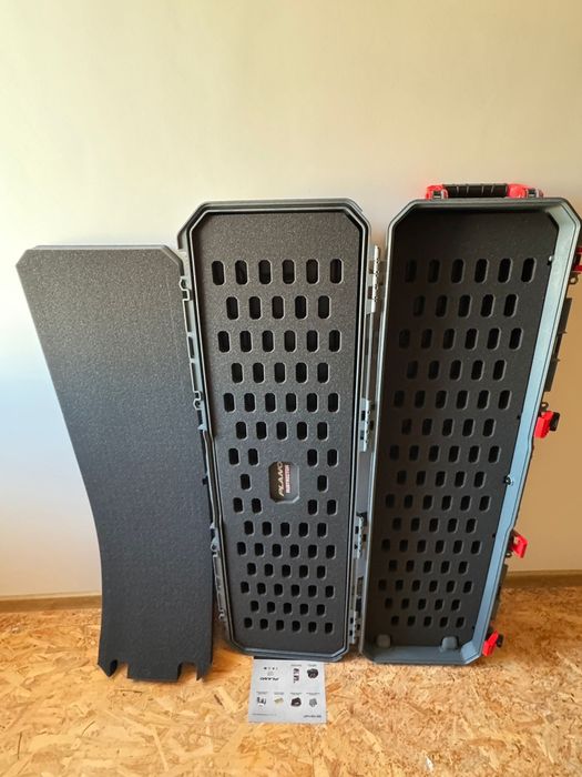 Vând cutie arme Plano Rustrictor NOUA