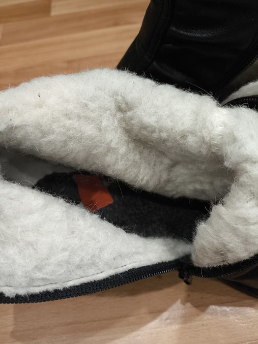 Продам женскую  обувь б/у