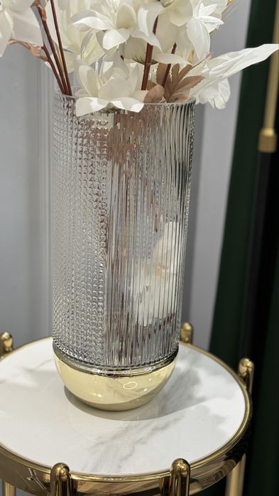 Подставка для ваз или декора Новая!