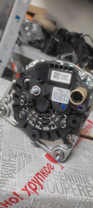 Генератор на ларгус Рено оригинал