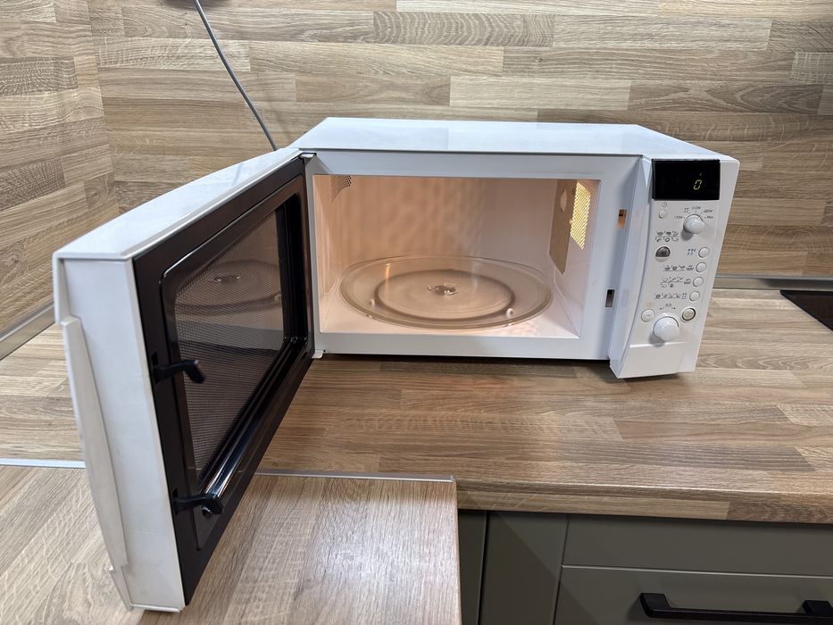 Микровълнова печка  LG WAFE Dom