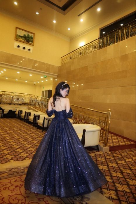 вечернее платье.