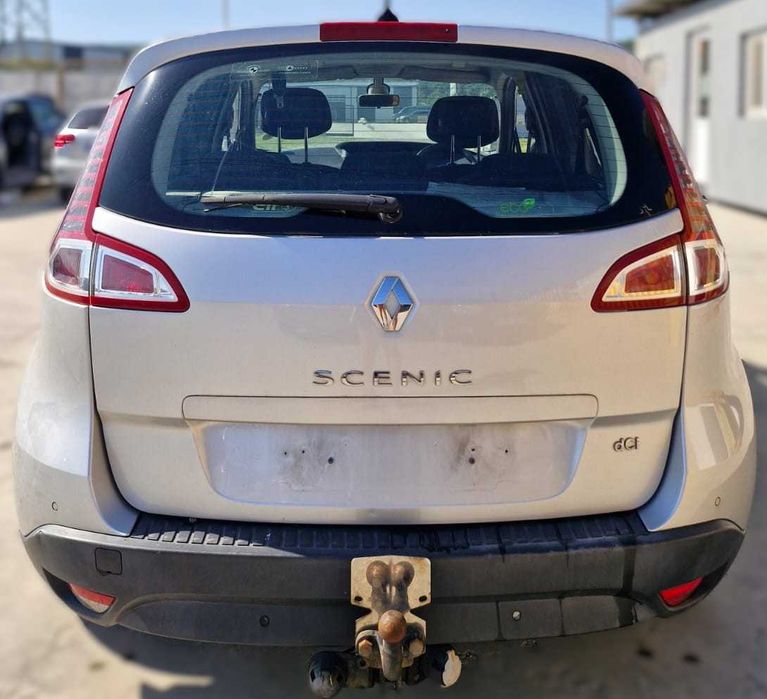 Dezmembrez Renault Scenic 3 1.6D R9M 6+1 trepte 2012, 1.5D 110CP K9K euro 5 6+1 trepte 2010 Renault Laguna 1.9D F9Q 6+1 trepte 2006