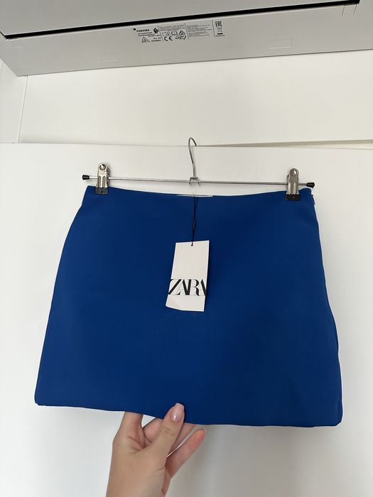 Чисто нова къса синя пола на Zara, M размер