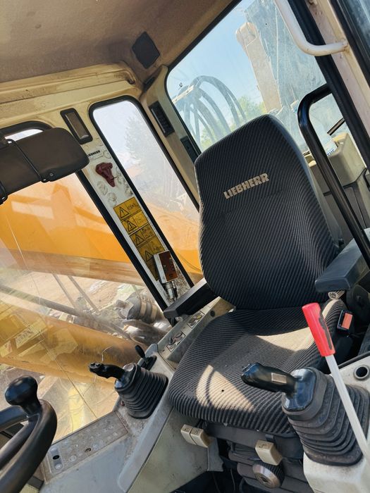 Liebherr 924 pentru fier vechi