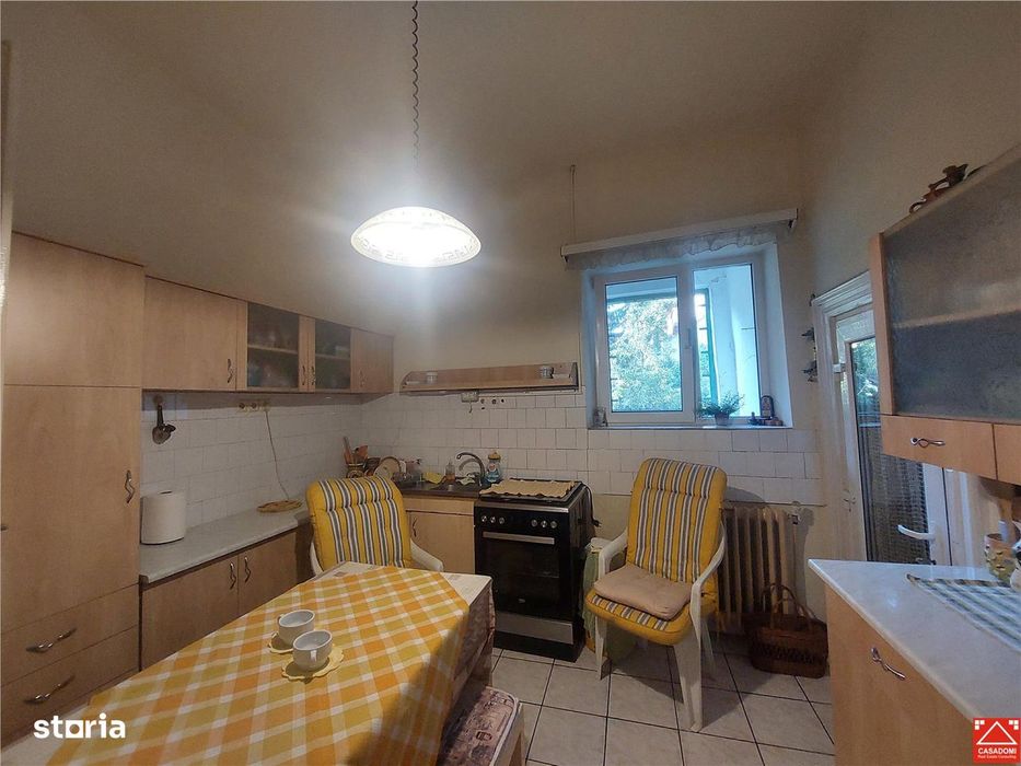 Apartament ultracentral cu curte privata