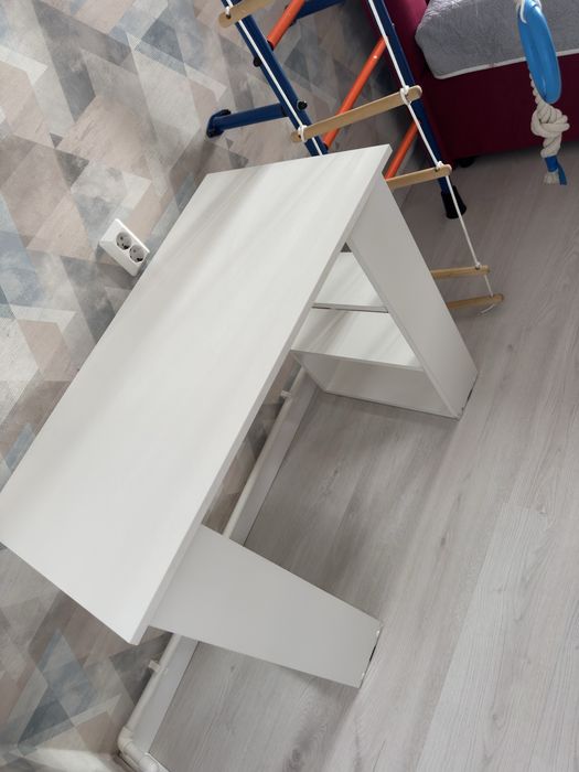 Продам письменный стол