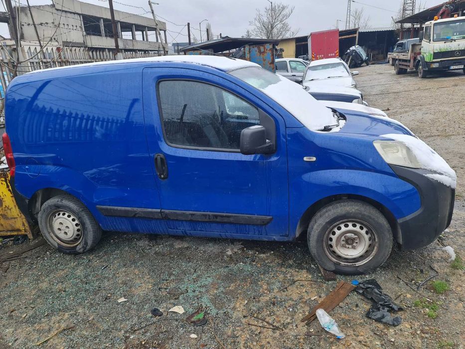 Peugeot Bipper на части