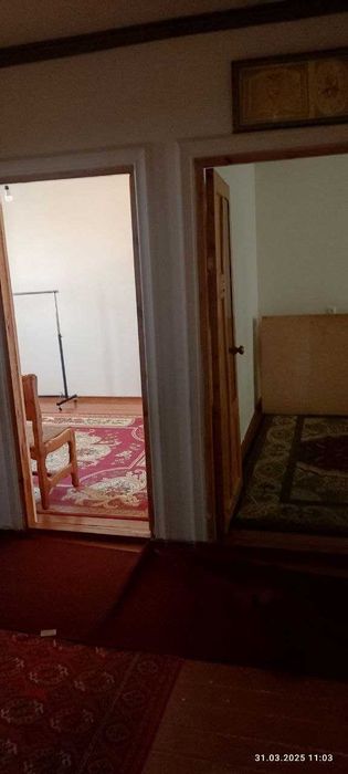 Zangiota tumani Raysentrda kvartira oilaga ijaraga beriladi.