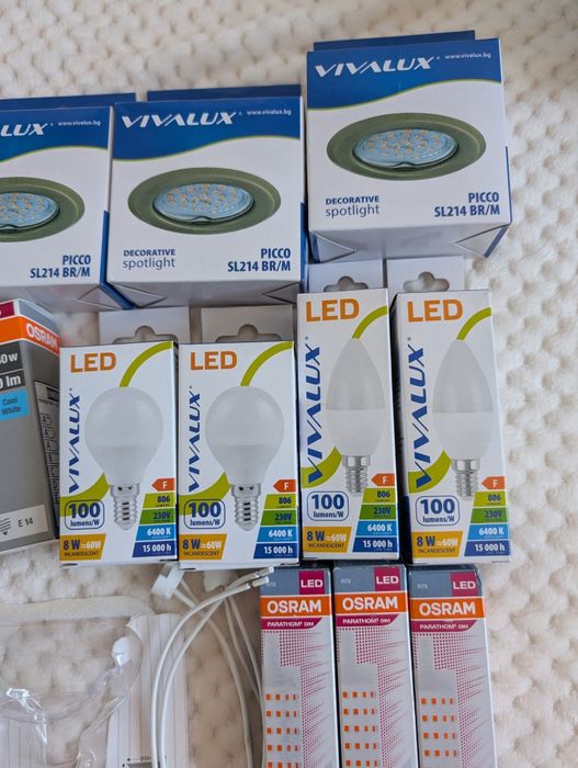 Разнообразни LED крушки и фасунги