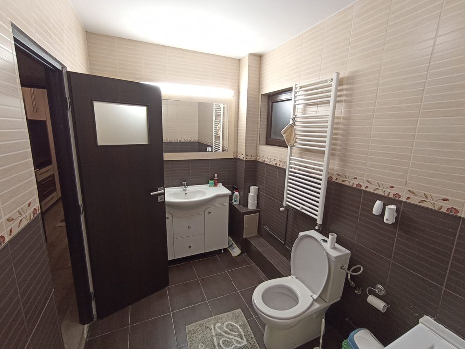 Proprietar, inchiriez apartament 2 camere, Bucium, loc de parcare