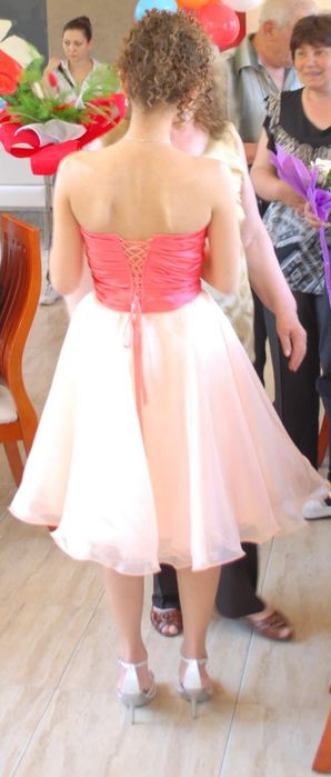 Официална / бална рокля цвят праскова