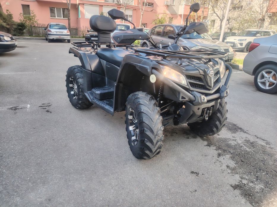 Vând ATV Cf moto( 450 L)