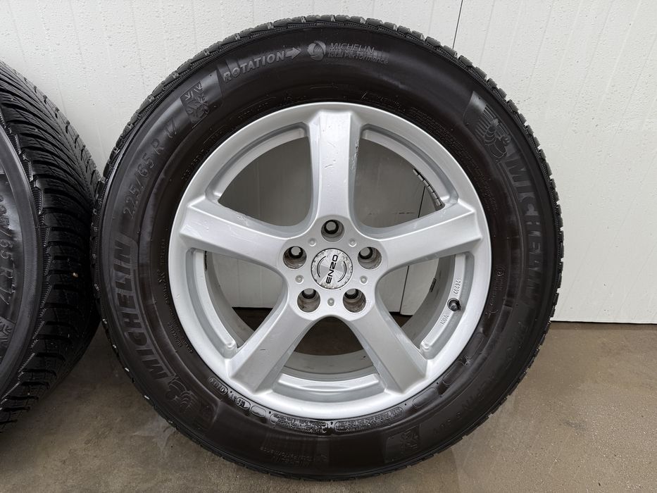 Лети Джанти Honda CR-V 17*5х114.3*64.1*7J*ET48* + Летни гуми 225/65/17