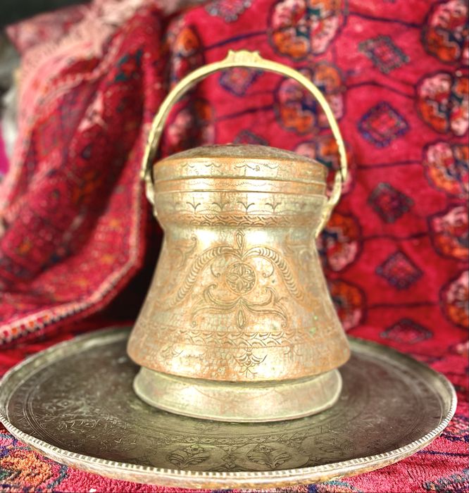 Антикварные предметы интерьера 18-19 век