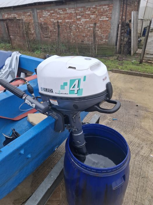 Motor yamaha 6 cp 4 timpi