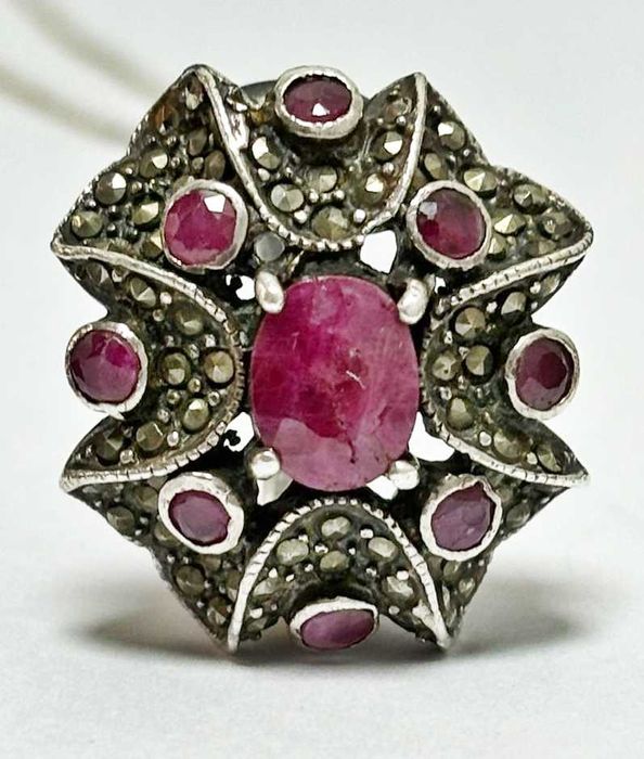 inel, cercei si medalion din argint cu rubine naturale fatetate