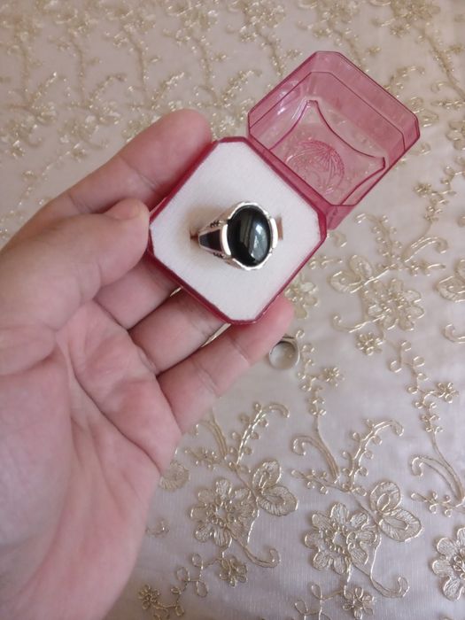 Uzuk Perstin serebro