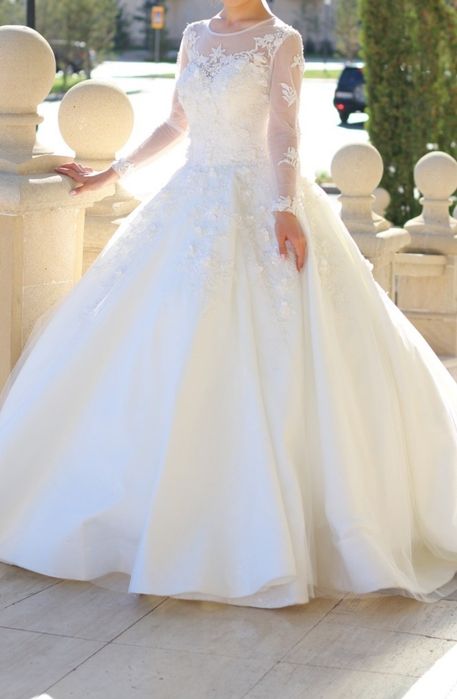 Свадебное платье