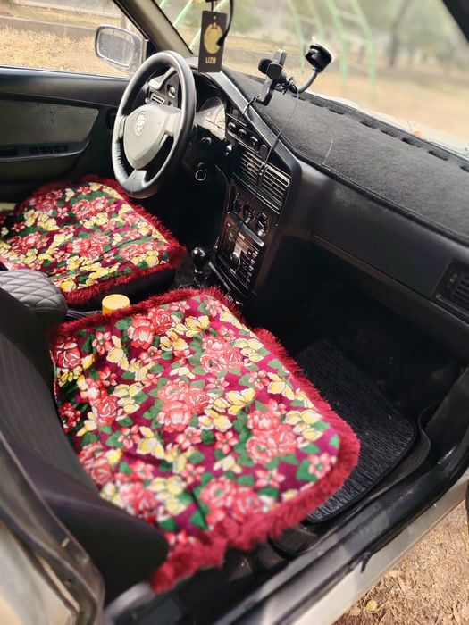 Nexiya 2 legenda sotiladi kul rang holati yaxshi