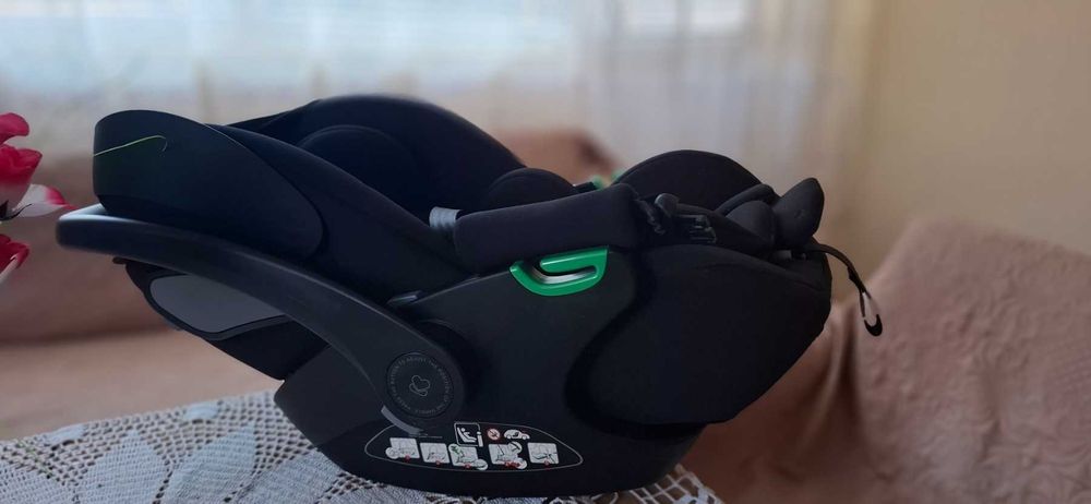 KIKKA BOO Стол за кола-кошница I-TRAIL I-SIZE (40-87 см) BLACK