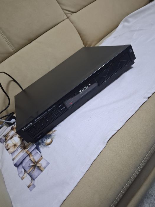 Tuner radio Philips  model FT772
