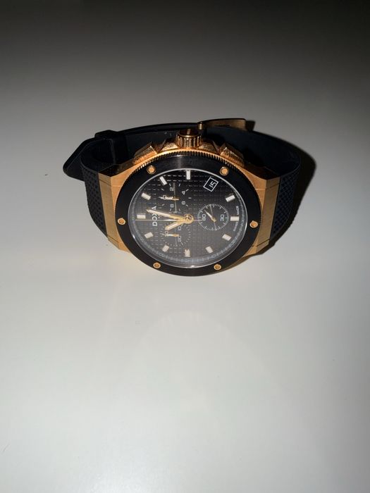 Doxa 166.90, sapphire crystal