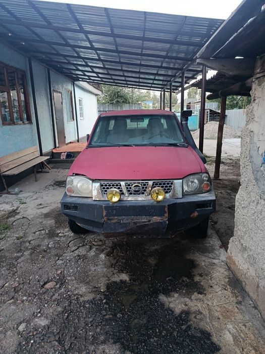 Nissan pickup 2003