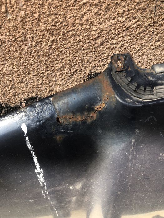 Капот на 190 мерседес