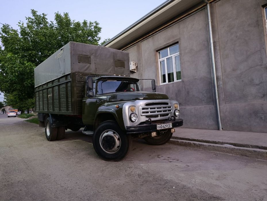 Zil 130 sotiladi