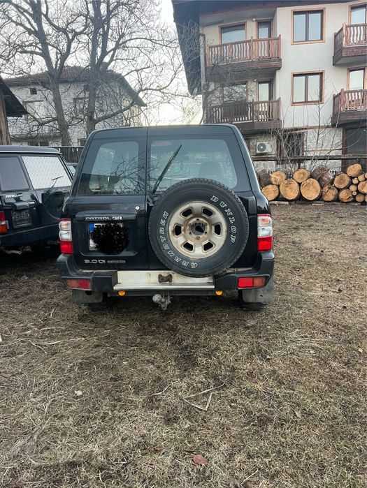 Nissan Patrol y61 на части