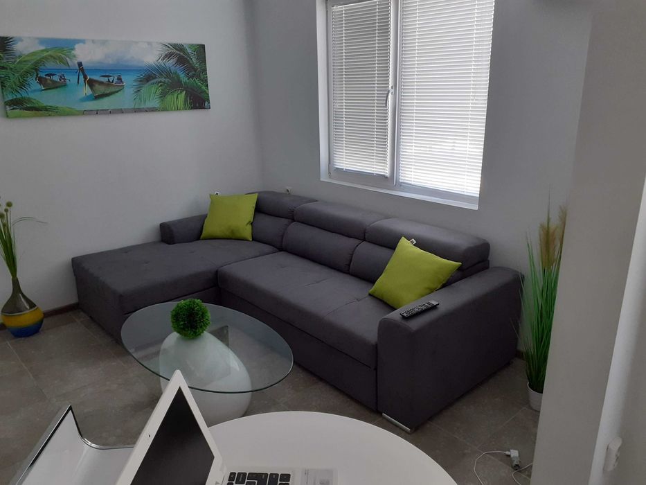 Дава се под наем Тристаен апартамент в Варна, Бизнес хотел - 86 кв.м за 760 € - Снимка #3