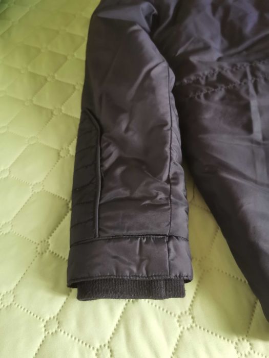 Продавам зимно яке за момче