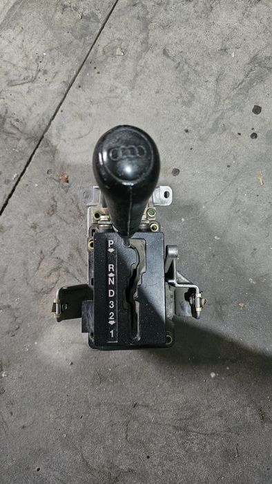 Запчасти на AUDI 100 С4 А6