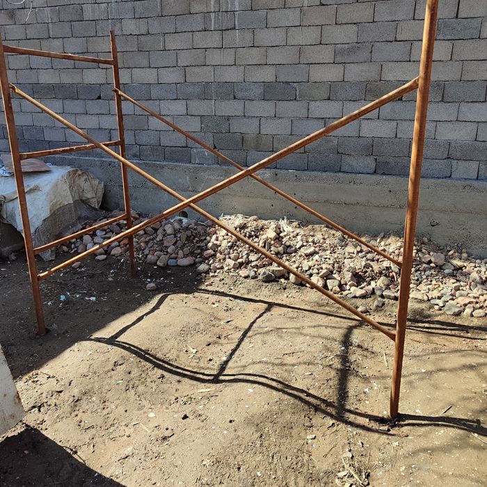 Леса сотилади янги