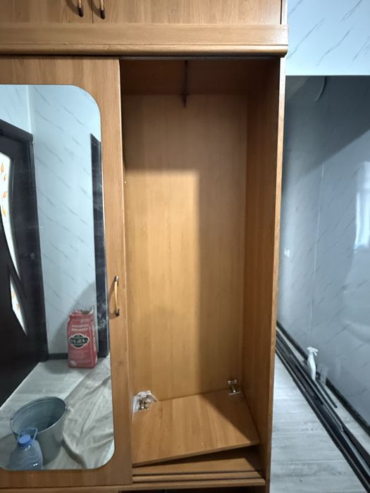 Шкаф в прихожую