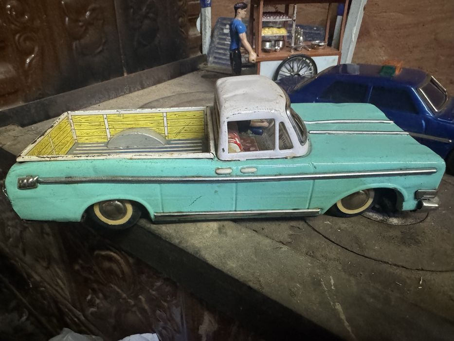 Jucarii tabla mercedes teleghidata si altele