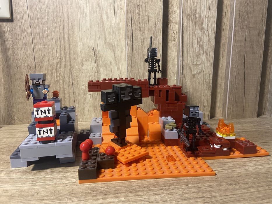 Лего Майнкрафт+фигурка в подарок