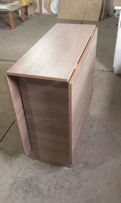 Стол книжка новый