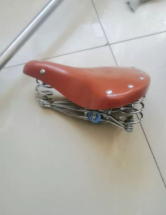 Велоседло из натуральной кожи