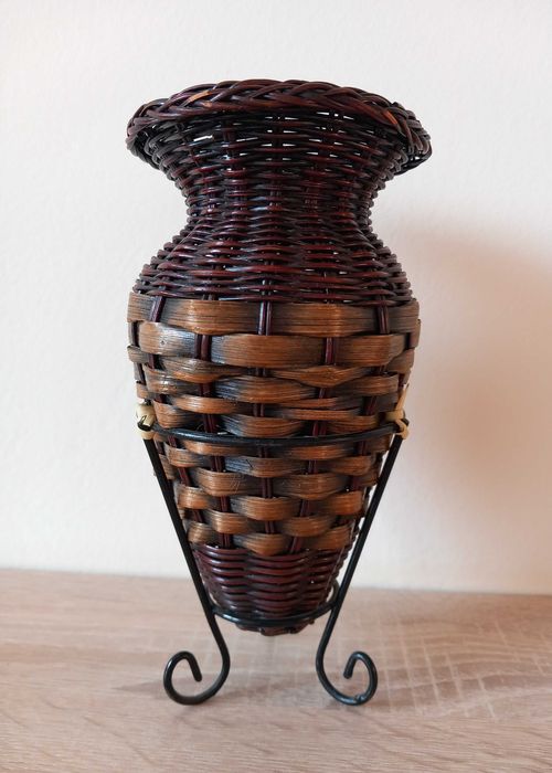 Нова декоративна ваза