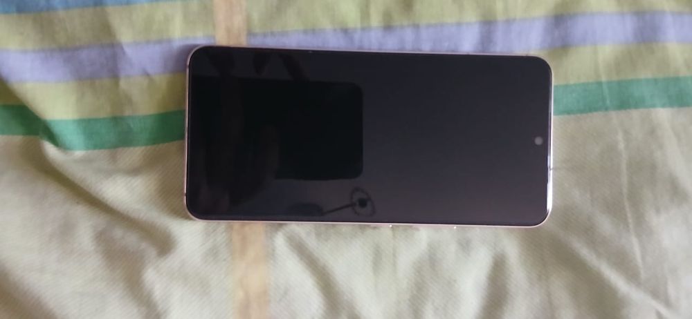 Samsung Galaxy S22 8ГБ розовый