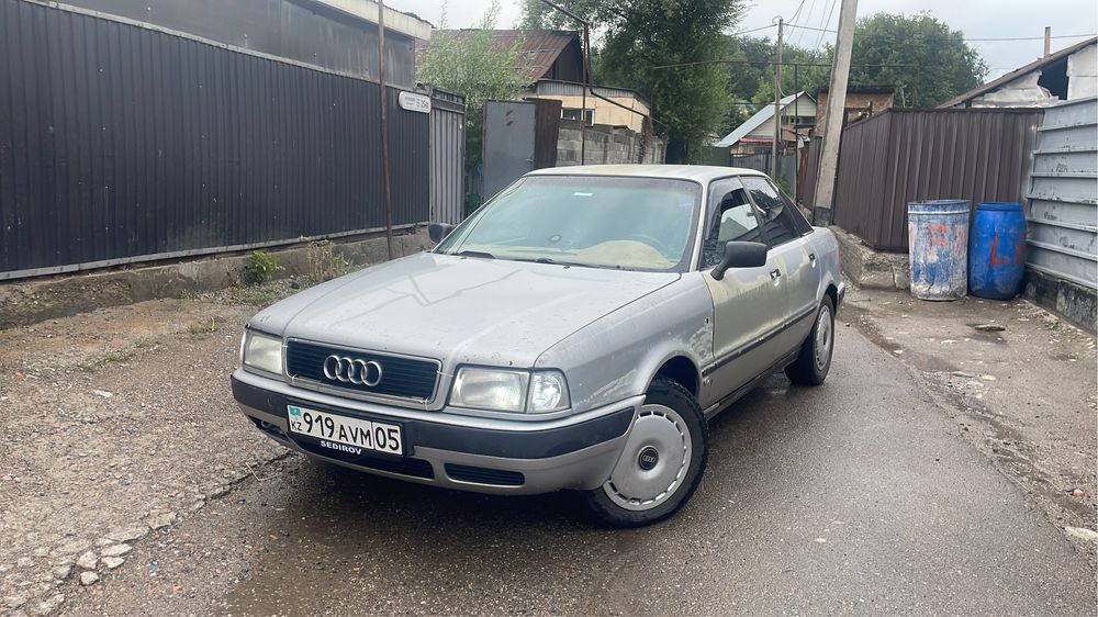 продам Ауди 80 б4
