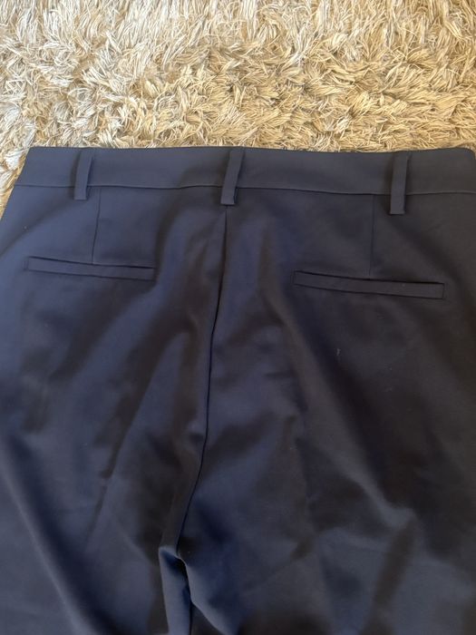 Pantaloni pentru femei