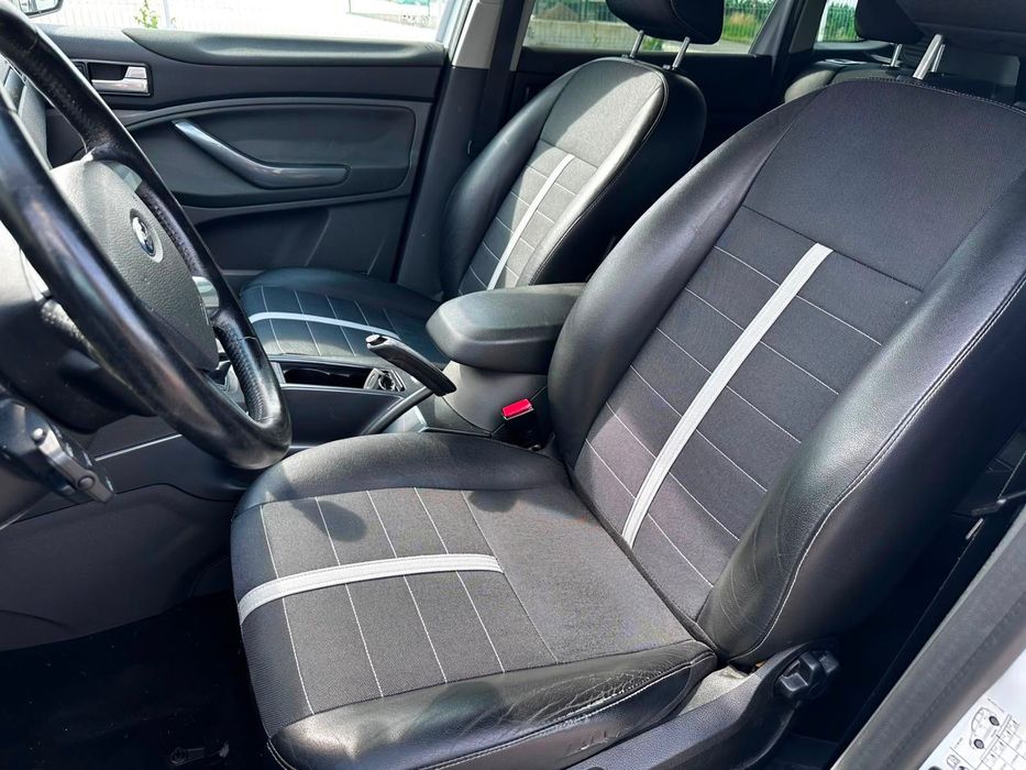 Dezmembrez Ford Kuga 2011 alba 2.0 tdci TXDA 4x4 volan stanga