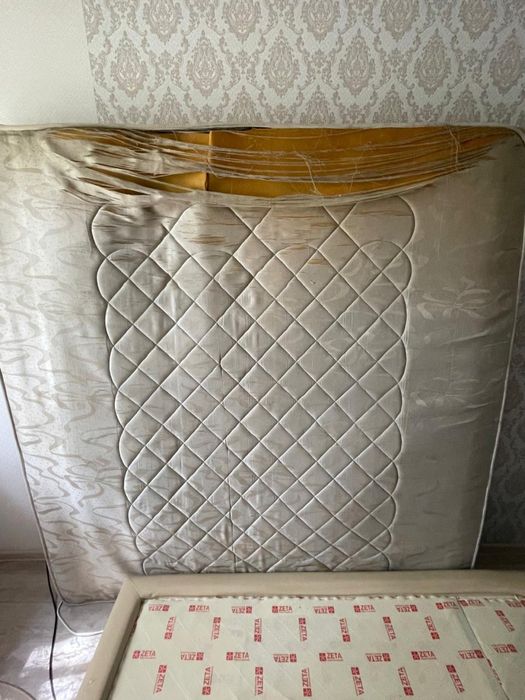 Матрас отдам даром!