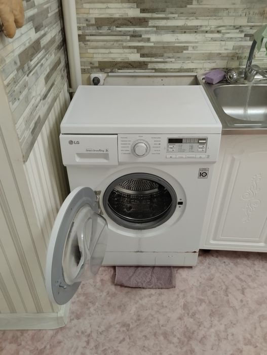 Продам стиральную машинку